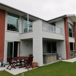  Bed & Breakfast Whaka Heights New Zealand