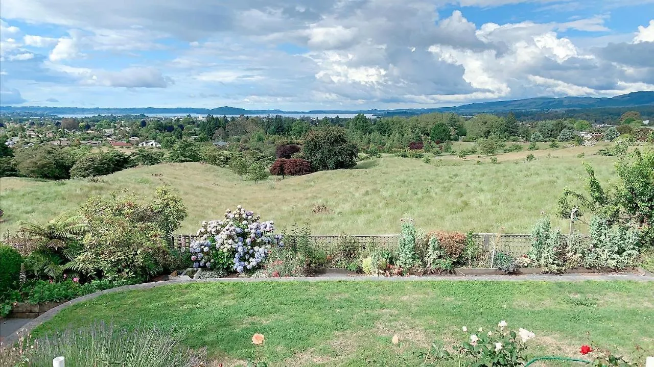 Panoramic View Apartment Without A Kitchen Rotorua Frühstückspension